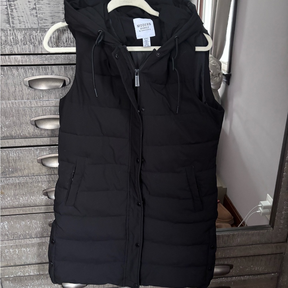 Hooded vest- long